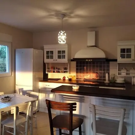 Art House Kosmaj 1 Vakantiehuis *