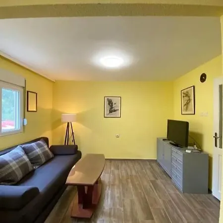 Vakantiehuis Art House Kosmaj 1 *